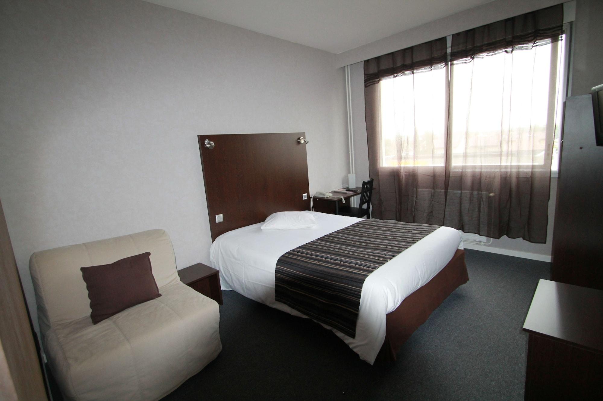 Adonis Lyon Est Hotel Artys Saint-Priest-en-Jarez Exterior photo