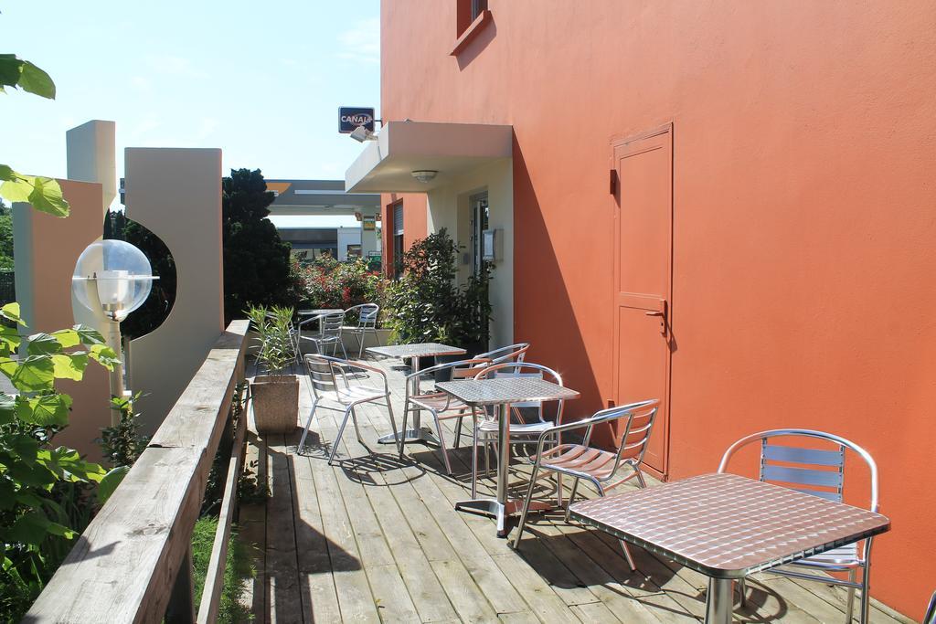 Adonis Lyon Est Hotel Artys Saint-Priest-en-Jarez Exterior photo